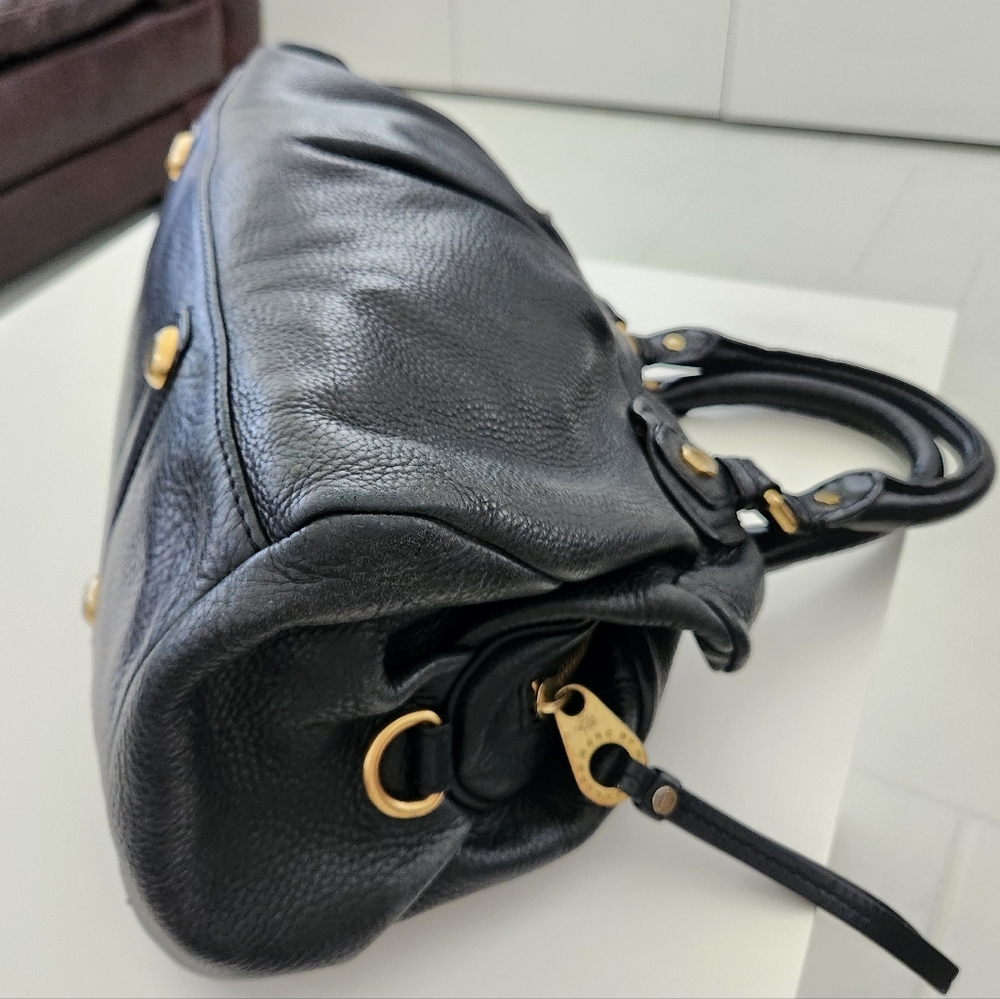 Marc by Marc Jacobs Leather Handbag EUC - black with gold hardware - Picture 10 of 16